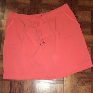 Jersey knit skort in coral